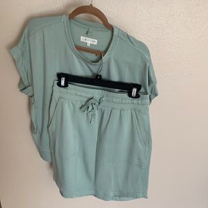 Sweatshirt skirt set